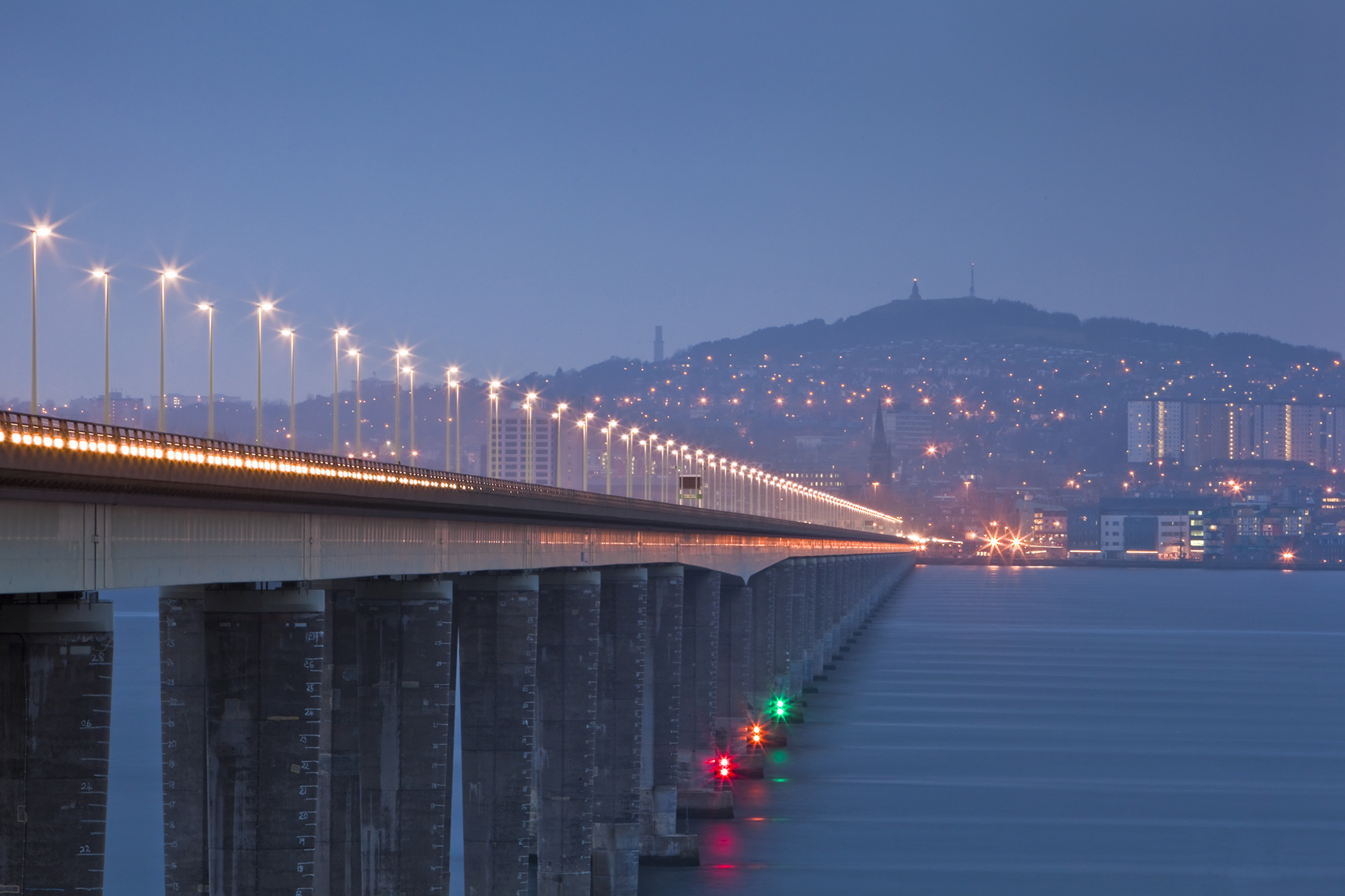 Dundee skyline at night