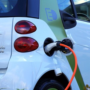 Electric hybrid vehicle charging