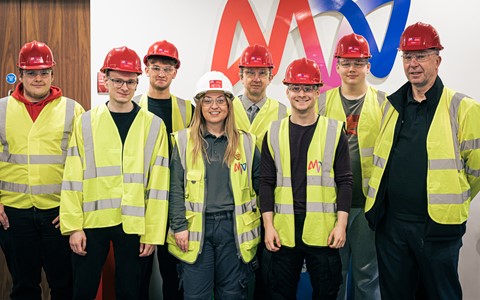 Group of engineering students with MVV staff