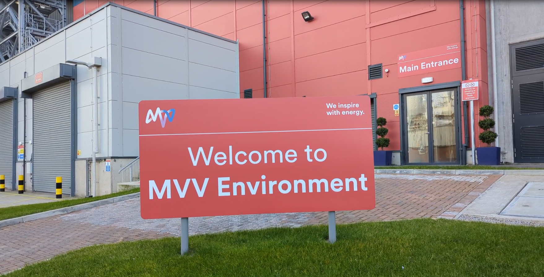 sign outside MVV Dundee saying welcome to MVV Environment