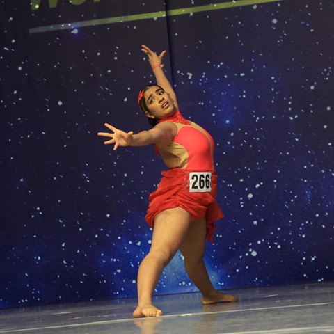 Student Aleeza dancing