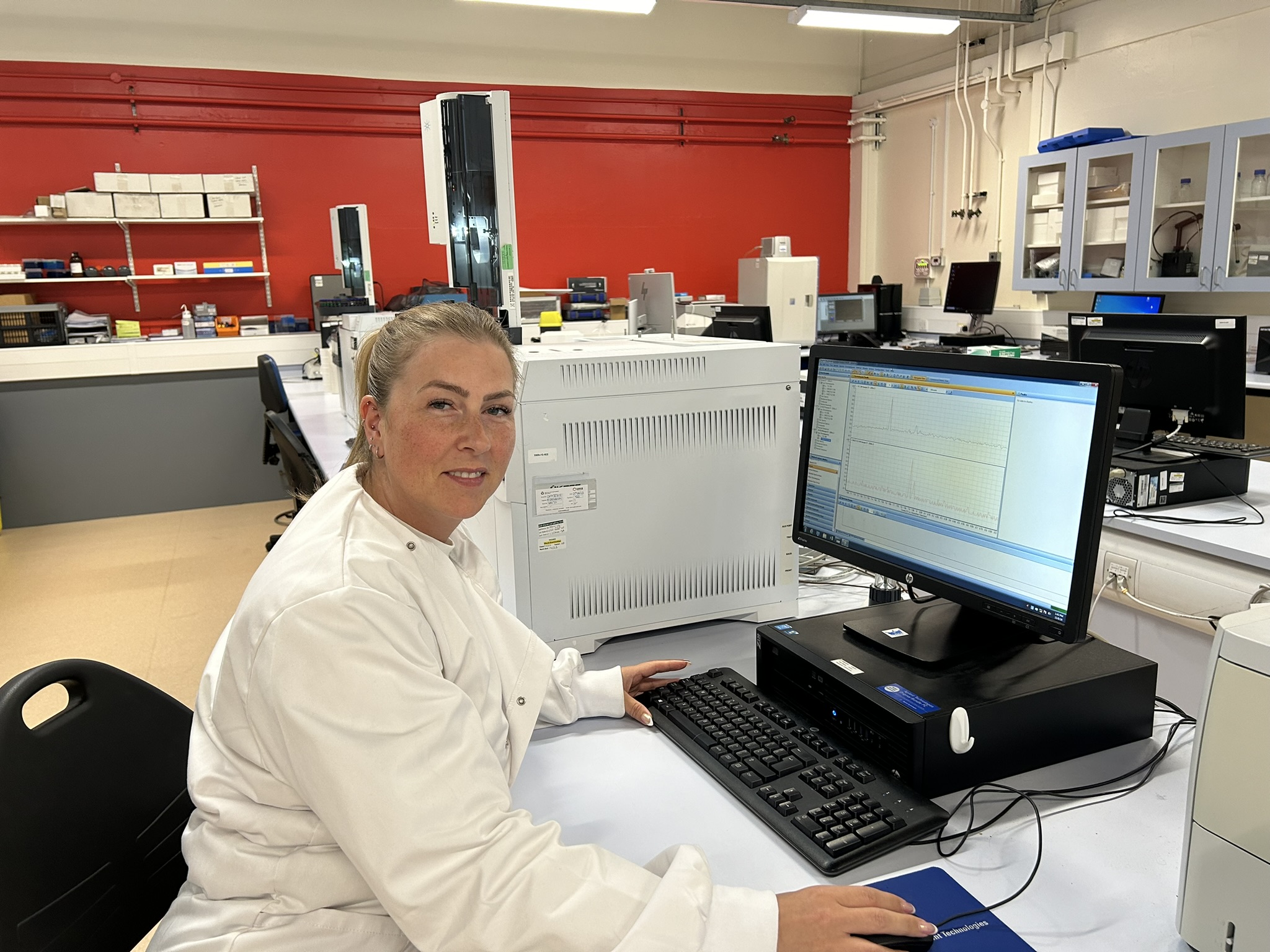 Student in lab working on computer