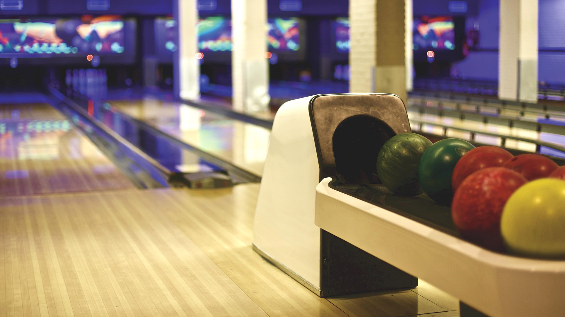 Bowling alley
